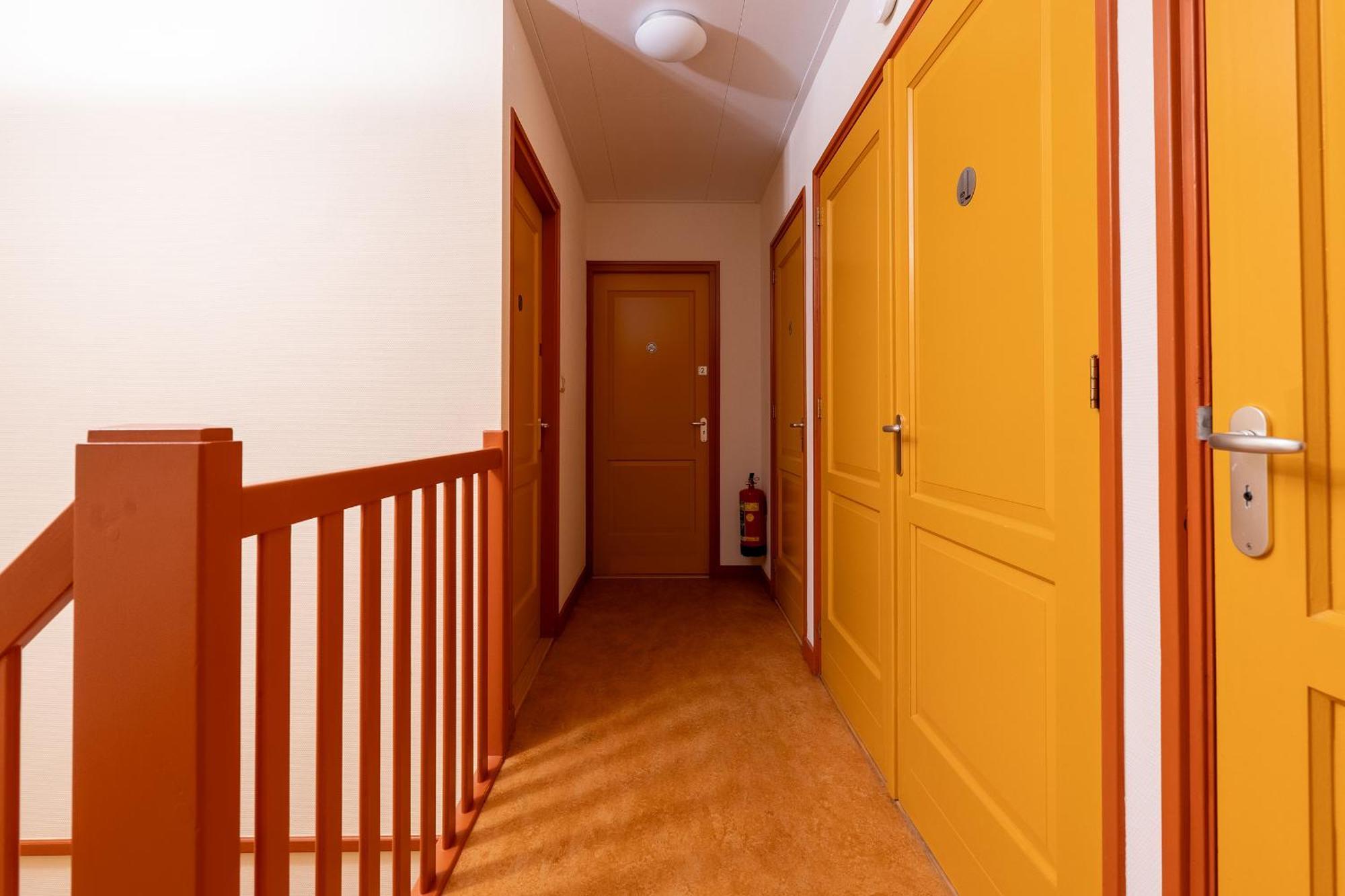 Logeren Bij De Ruimte Bed and breakfast Nijeholtpade